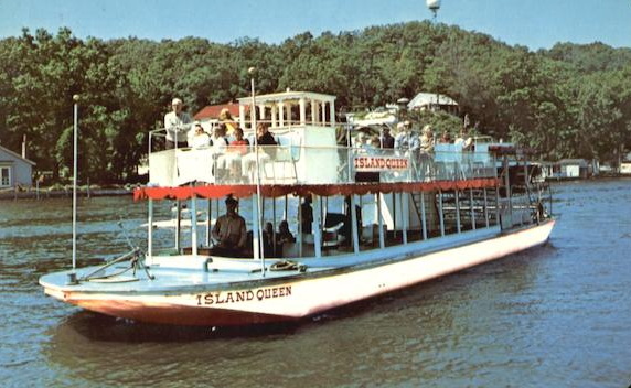 Star of Saugatuck Boat Cruises - Postcard